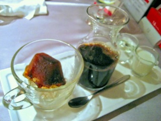 ���i����